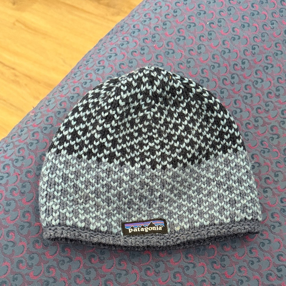 Patagonia Black and Gray Knit Beanie